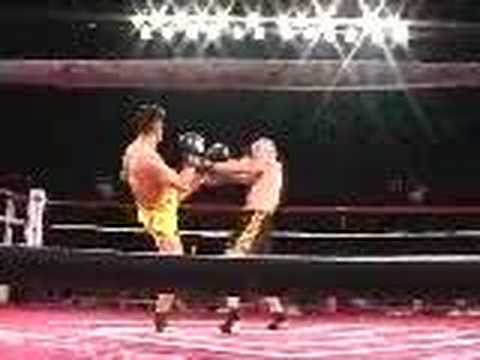 Cung Le fight clip doing San Shou