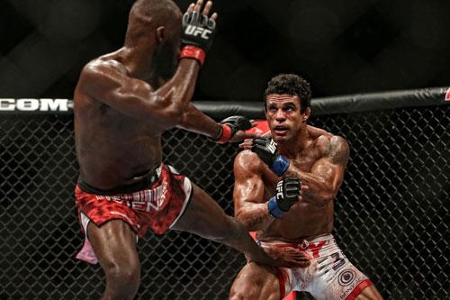 MMA-Fight-Camp-Jon-Jones-Vitor-Belfort