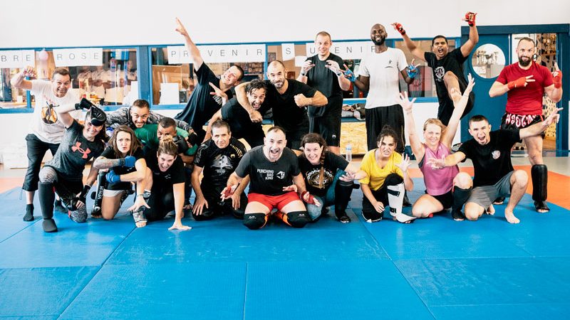 Photo-groupe-Stage-Kick-Boxing-Begles-2022-10-16-03-800px